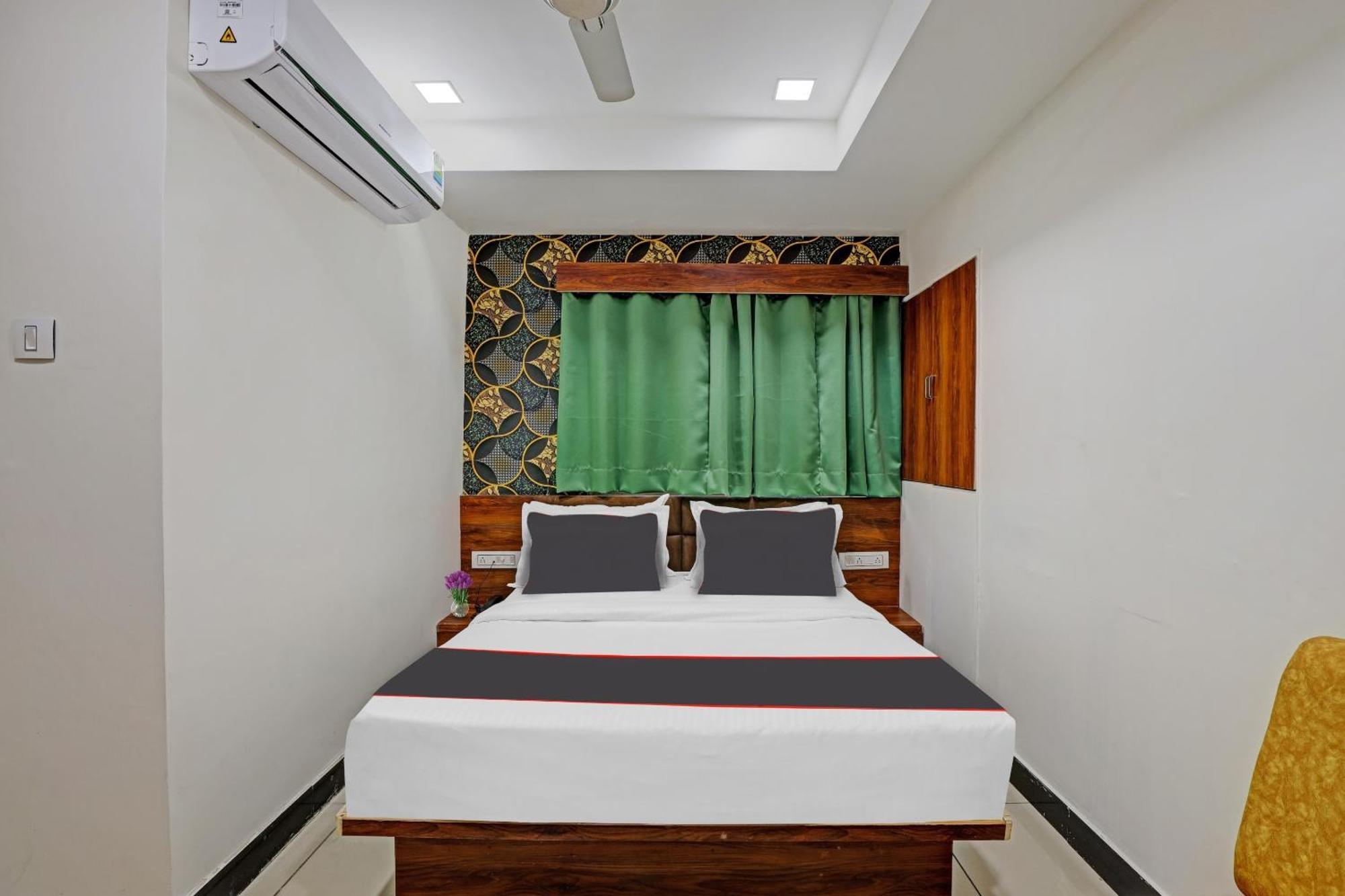 Capital O Bhavya Villa Ahmedabad Ngoại thất bức ảnh