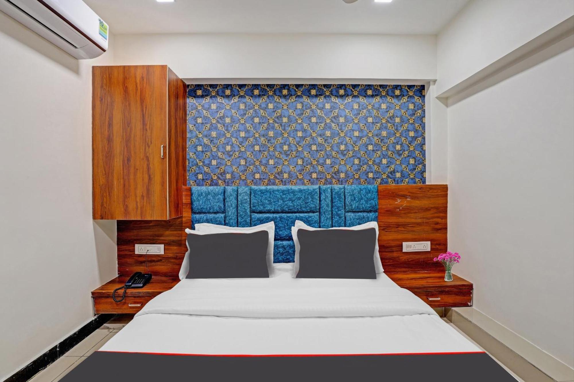 Capital O Bhavya Villa Ahmedabad Ngoại thất bức ảnh