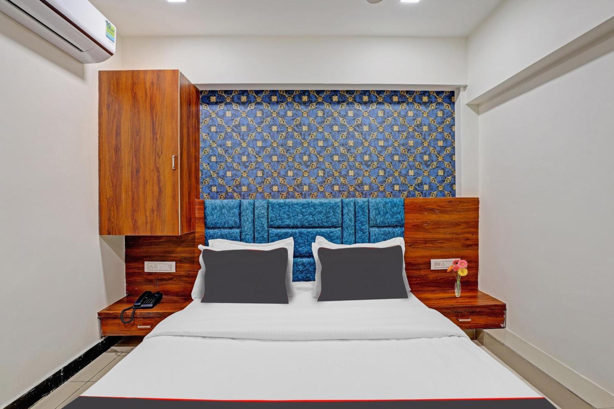 Capital O Bhavya Villa Ahmedabad Ngoại thất bức ảnh