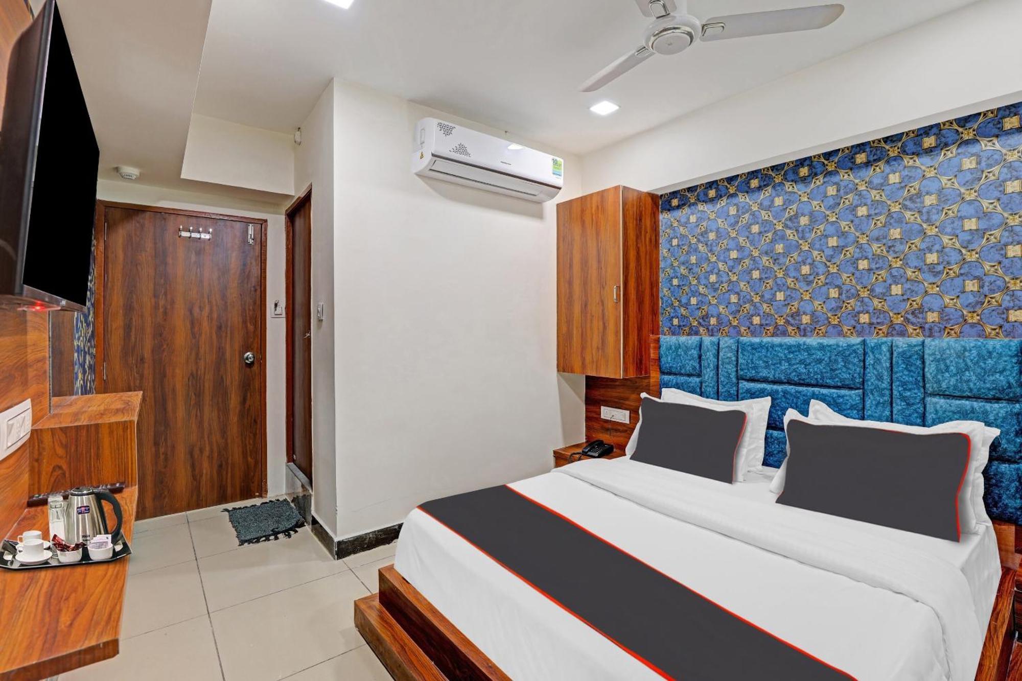 Capital O Bhavya Villa Ahmedabad Ngoại thất bức ảnh