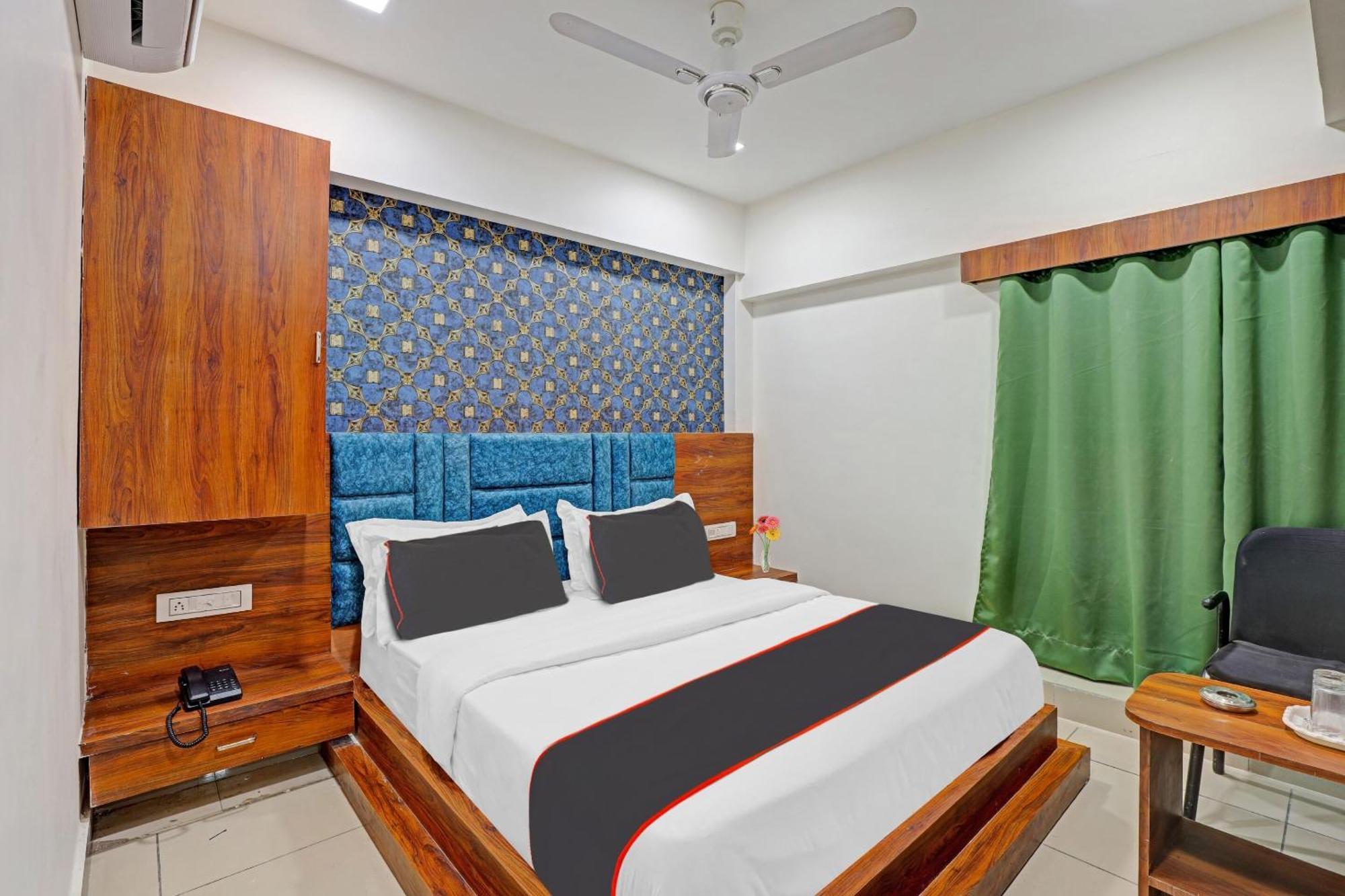 Capital O Bhavya Villa Ahmedabad Ngoại thất bức ảnh