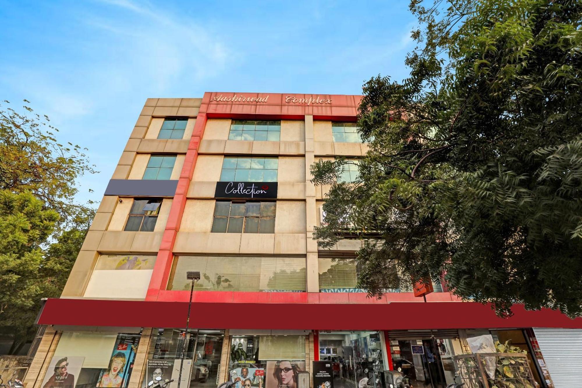 Capital O Bhavya Villa Ahmedabad Ngoại thất bức ảnh